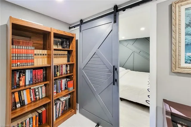 Additional image 26 of 49 Aberdeen Ave