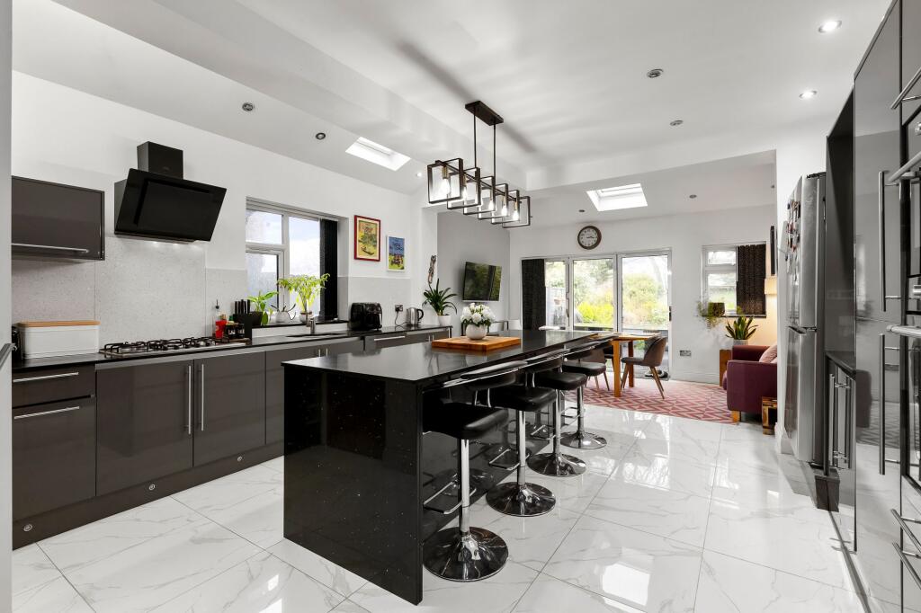 Additional image 5 of Ravenscroft Road, Beckenham, BR3