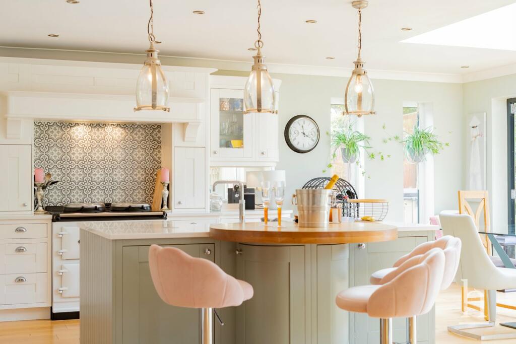Additional image 28 of Barnston Road, Heswall, CH60