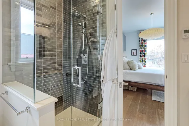 Additional image 24 of 115 Humbercrest Blvd