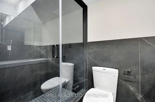 Additional image 35 of 951B Greenwood Ave