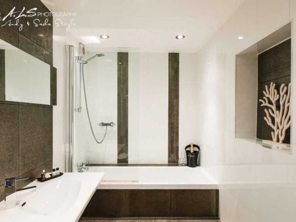 Additional image 20 of The West House, West Street, Llantwit Major, Wales, CF61 1SP