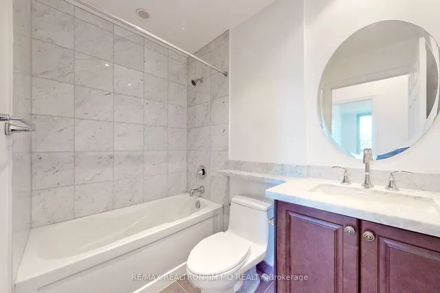 Additional image 20 of 35 Balmuto St Unit 1602