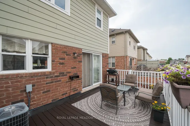 Additional image 39 of 671 Holly Ave