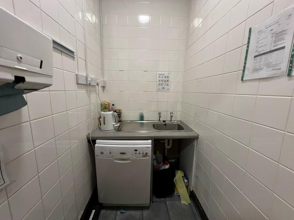 Additional image 18 of Cross Street Tonypandy - Tonypandy