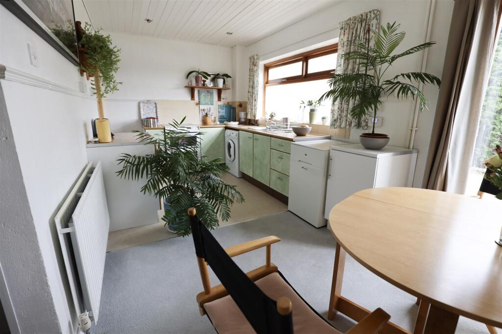 Additional image 3 of Sigingstone, Cowbridge