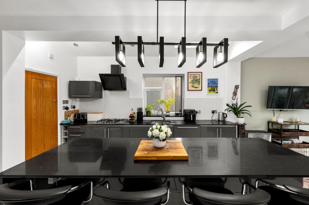 Additional image 8 of Ravenscroft Road, Beckenham, BR3