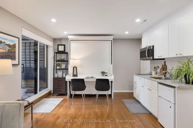 Additional image 33 of 73 Gormley Ave