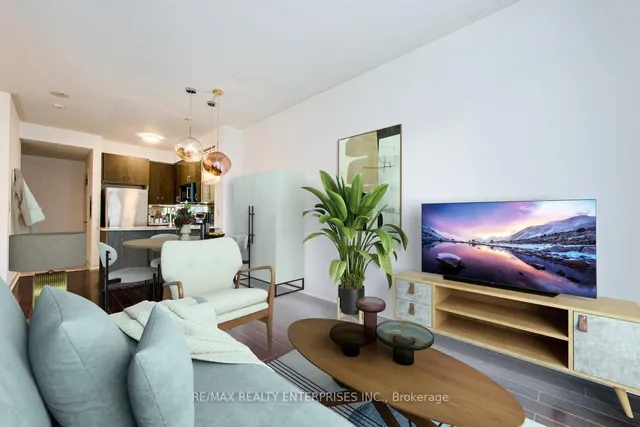 Additional image 13 of 18 Yorkville Ave Unit 315