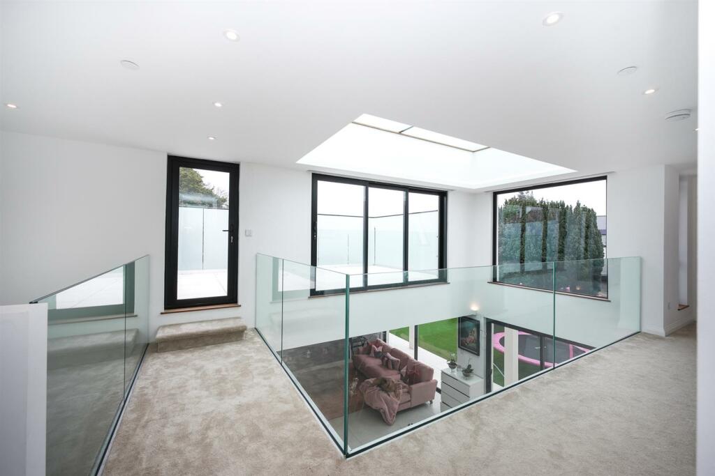 Additional image 11 of Lavernock Road, Penarth