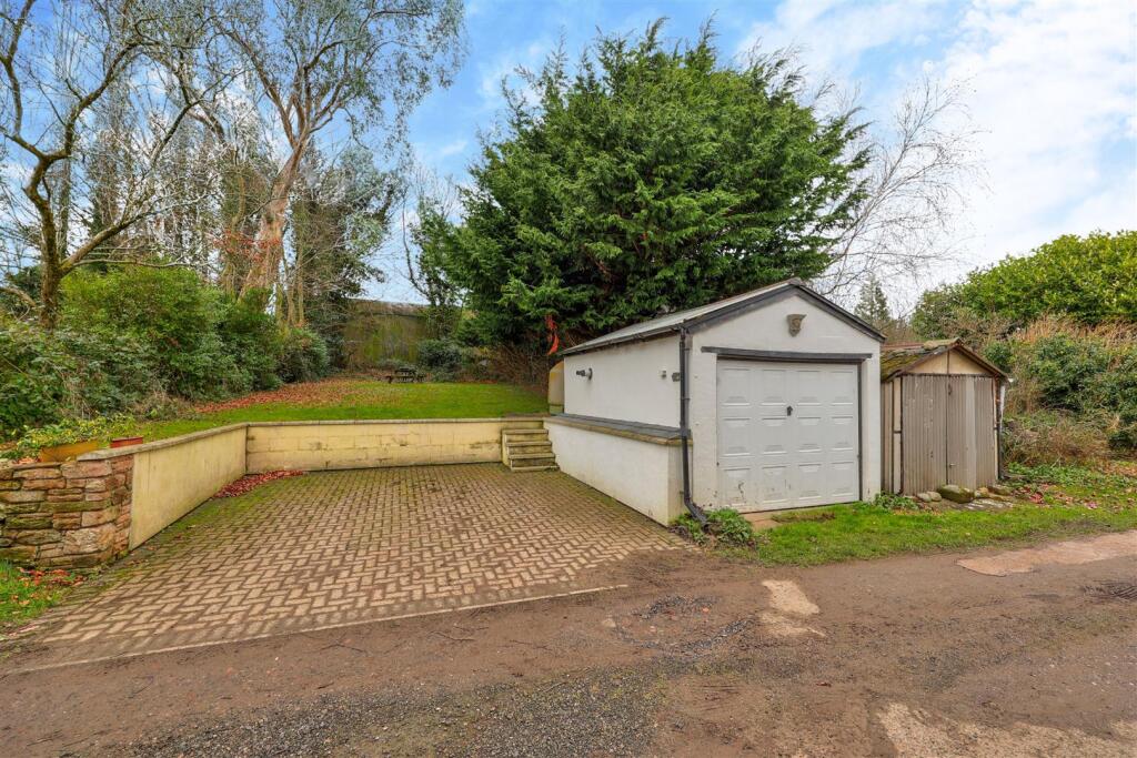 Additional image 16 of Brisco