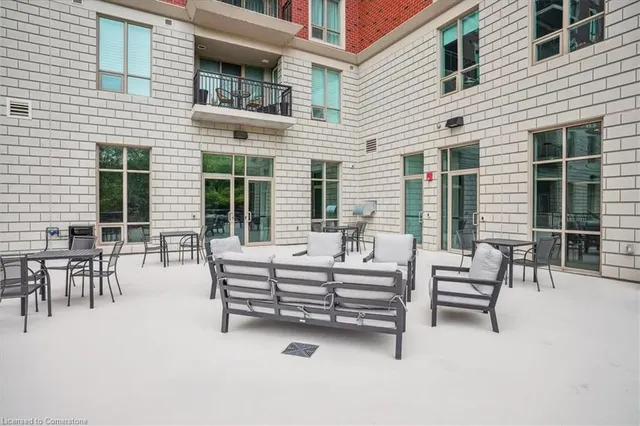 Additional image 39 of 2750 King St Unit 404