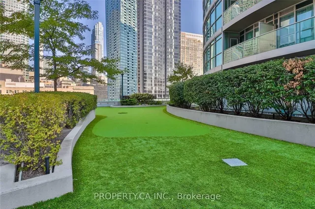 Additional image 33 of 18 Yonge St Unit 1501