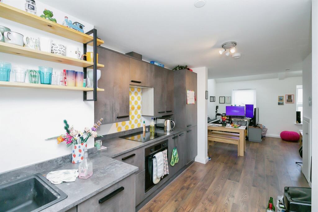 Additional image 3 of Glebe Street, Penarth