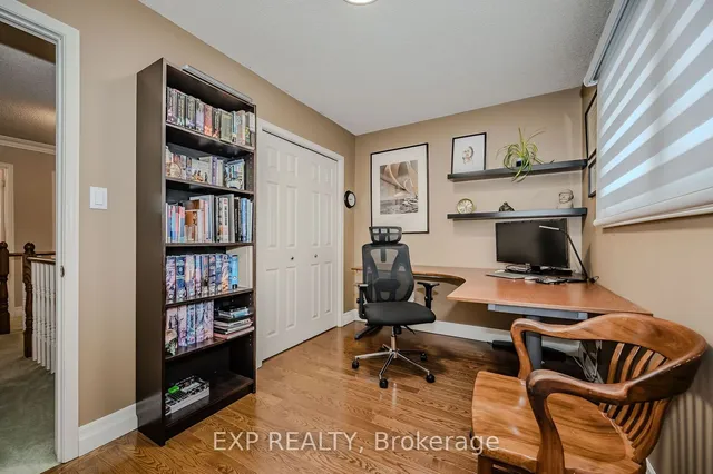 Additional image 17 of 705 Robertson Cres