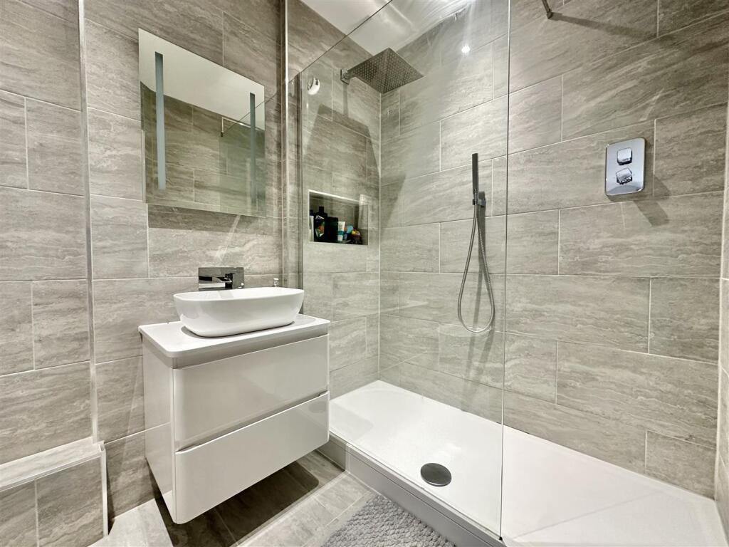 Additional image 10 of Whincroft Close, Ferndown