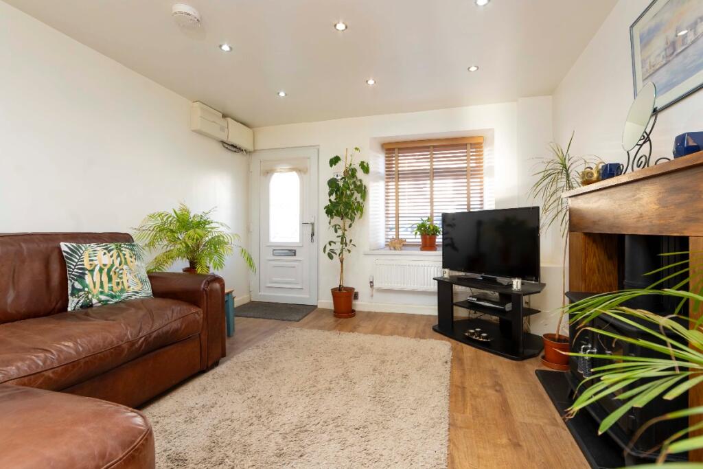 Additional image 4 of High Street, Nelson, Treharris