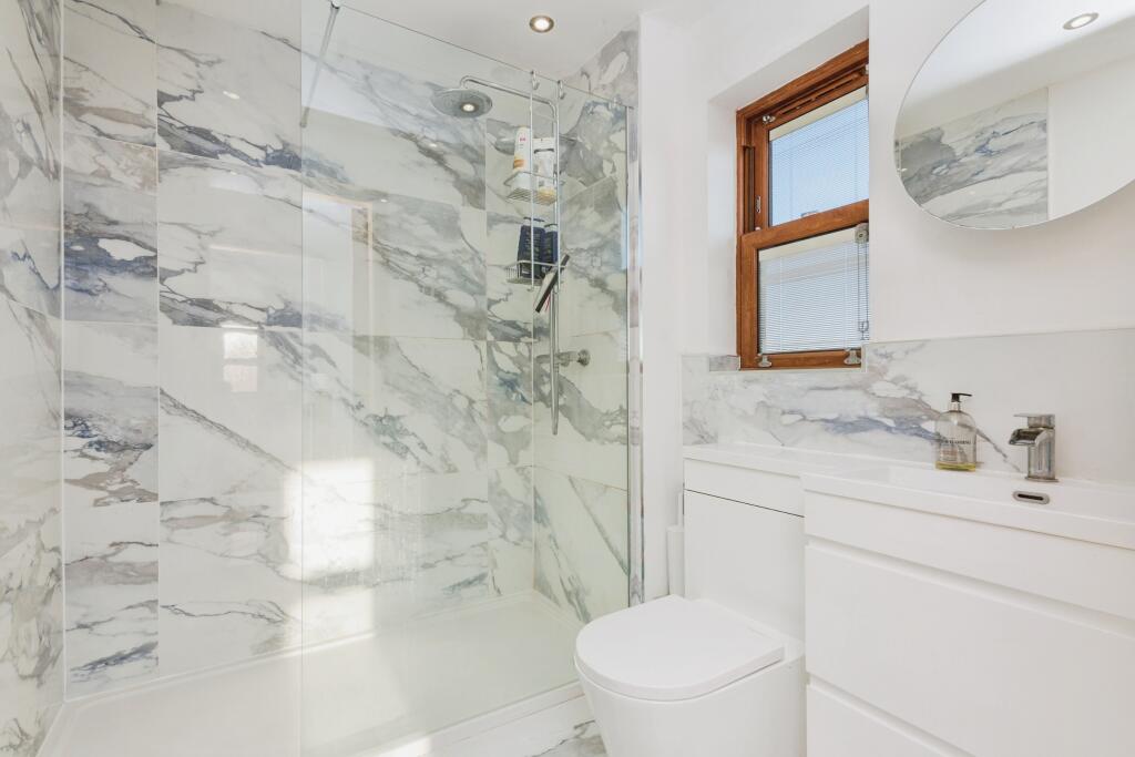 Additional image 16 of Hill Crest Farm Close, Warton, Tamworth, Warwickshire, B79