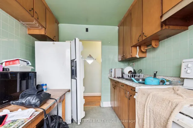 Additional image 19 of 201 Churchill Ave