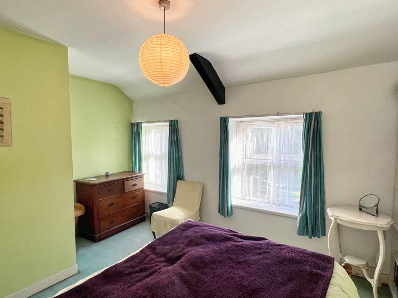 Additional image 4 of 1 The Square, Bridgend, CF31 4HA