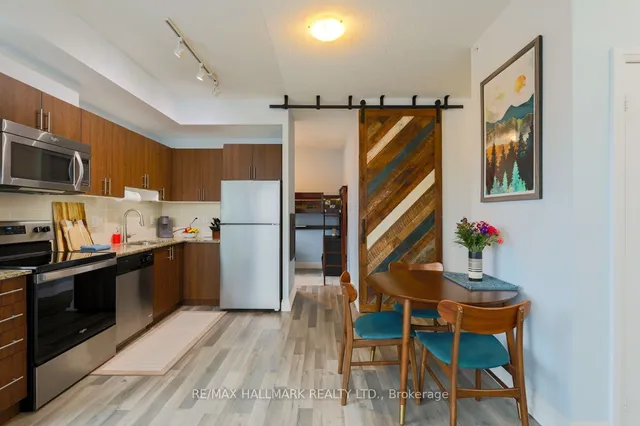 Additional image 7 of 3520 Danforth Ave Unit 217