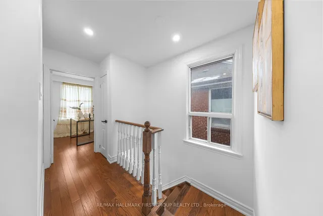 Additional image 17 of 48 Macdonell Ave