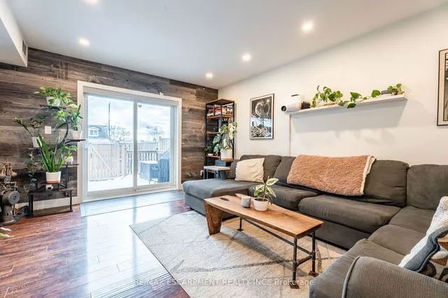 Additional image 7 of 2027 BLUEFIELDS Dr Unit 5