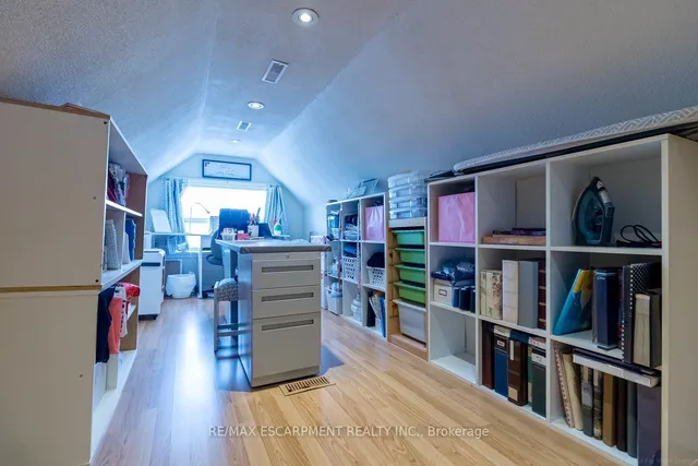 Additional image 29 of 24 Fife St