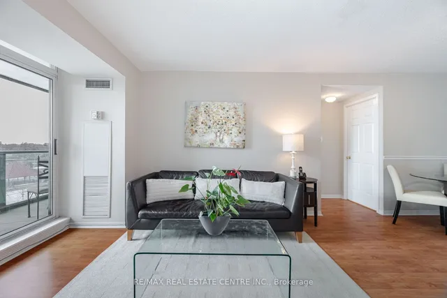 Additional image 12 of 17 Michael Power Pl Unit 606