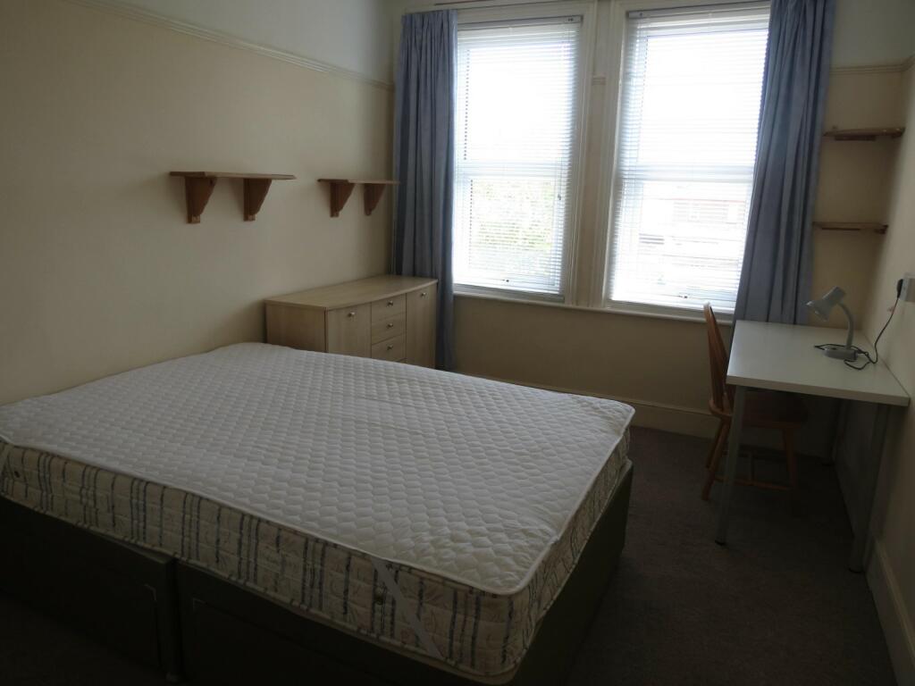 Additional image 6 of 5 bedroom Detached House in Winton