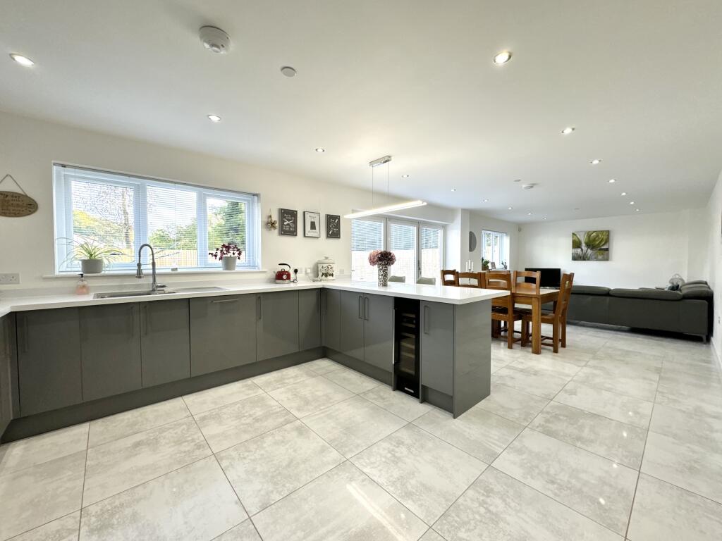 Additional image 8 of Manilva House,  Aberdare, RCT