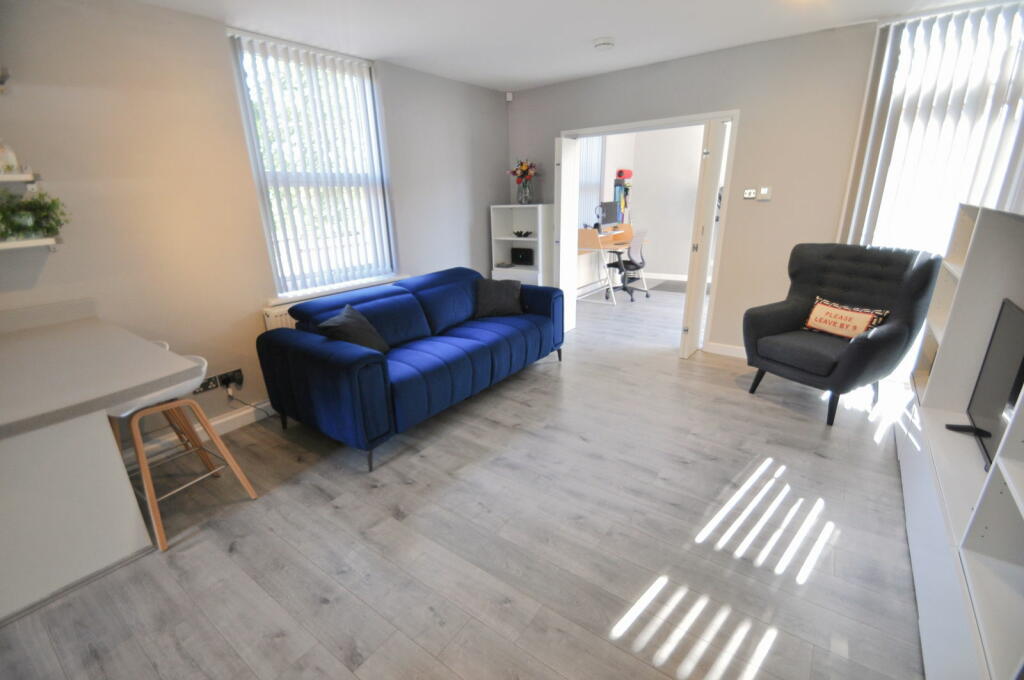 Additional image 10 of Warwick Drive, Wallasey