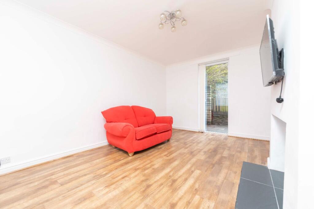 Additional image 13 of Maen Ganol, Trelewis, Treharris