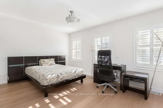 Additional image 33 of 452 Nairn Circ