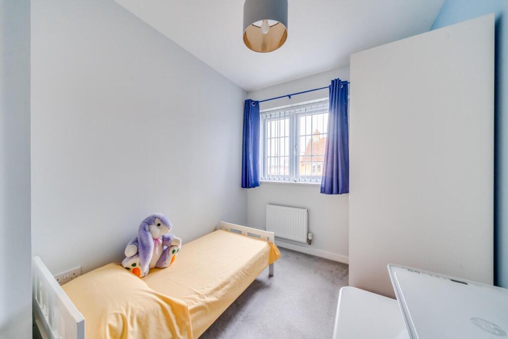 Additional image 8 of Well presented family home in Yatton's Chestnut Park