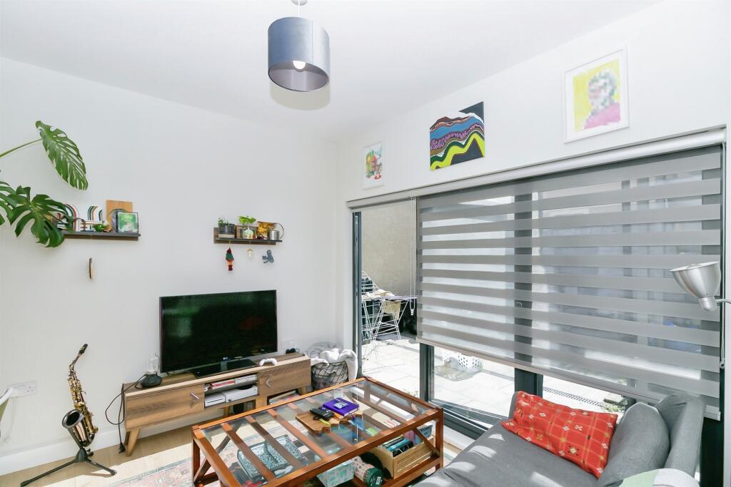 Additional image 12 of Glebe Street, Penarth