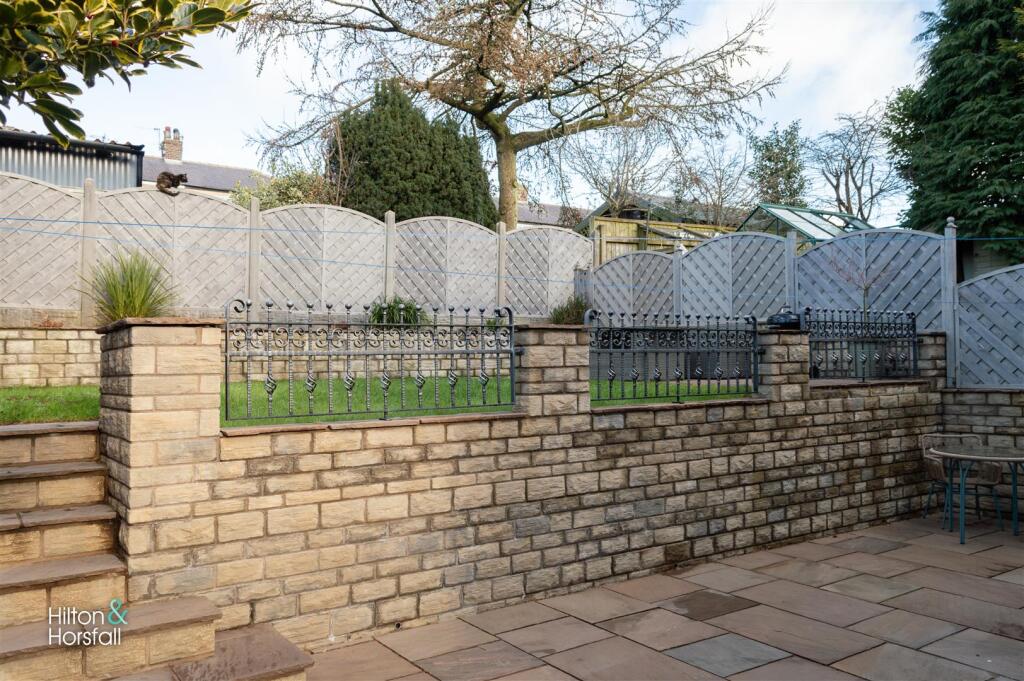 Additional image 28 of Barn Field Close, Colne