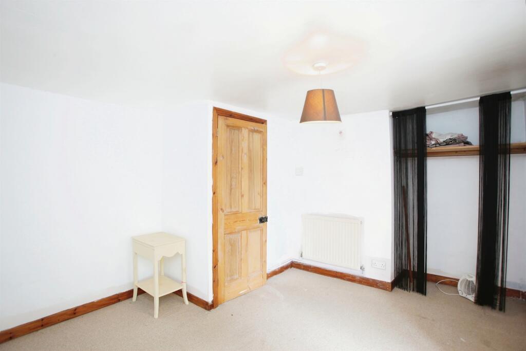 Additional image 13 of Commercial Street, Nelson, Treharris