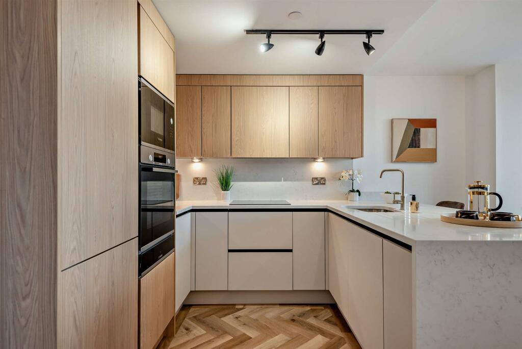 Additional image 7 of Centurion House, Northgate Street, Chester