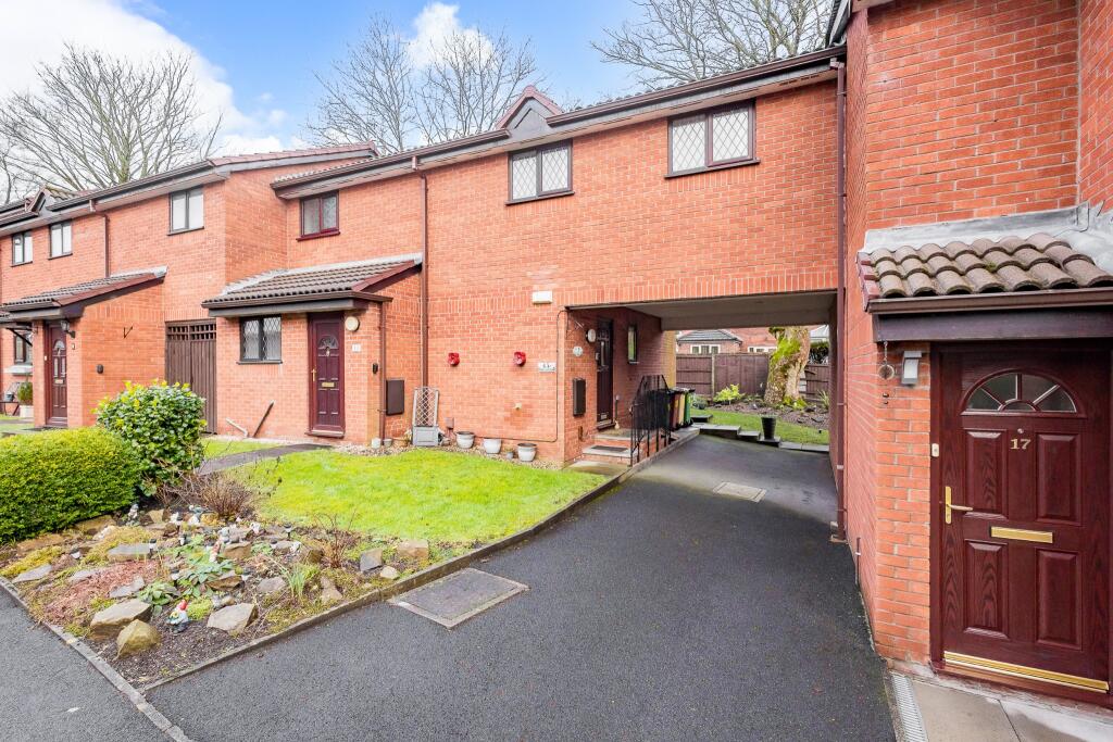 Highgrove Close, Bolton, BL1