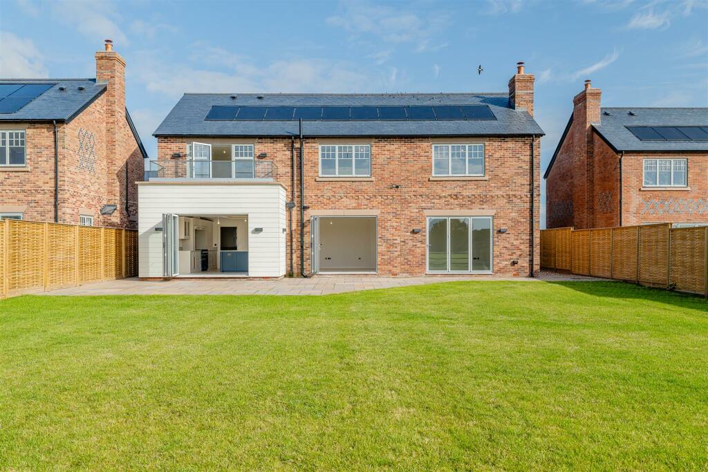 Additional image 27 of Belgrave Garden Mews, Pulford, Chester