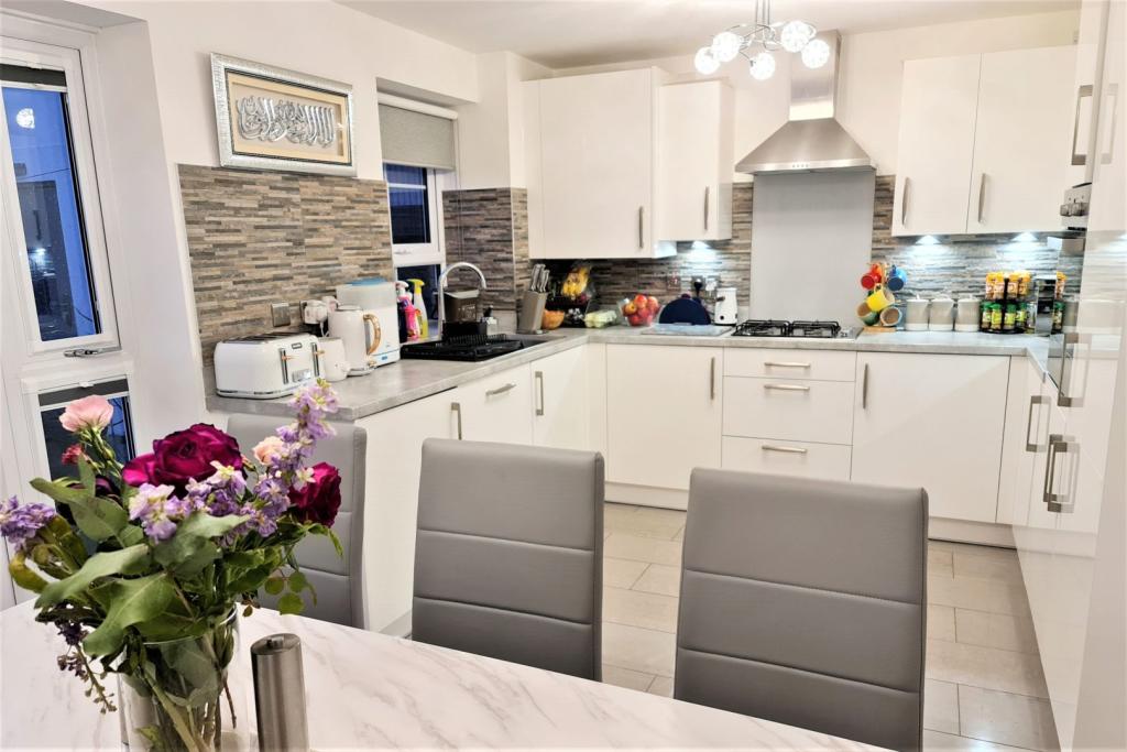 Additional image 2 of Tal Garreg, Bridgend, CF31