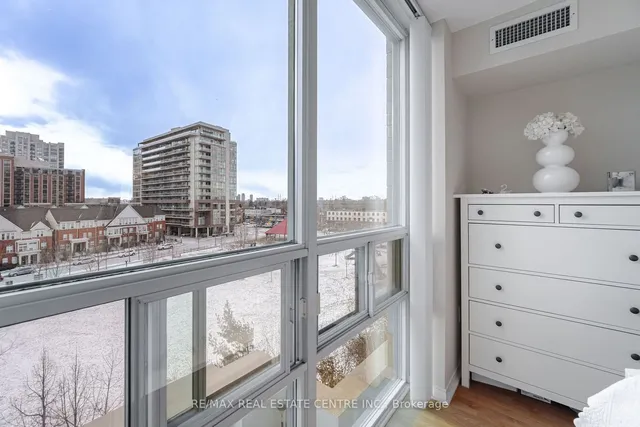 Additional image 15 of 17 Michael Power Pl Unit 606