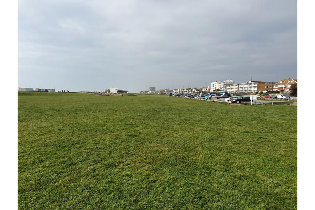 Additional image 23 of Brighton Road, Lancing, BN15