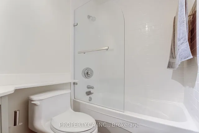 Additional image 27 of 901 Queen St Unit 213