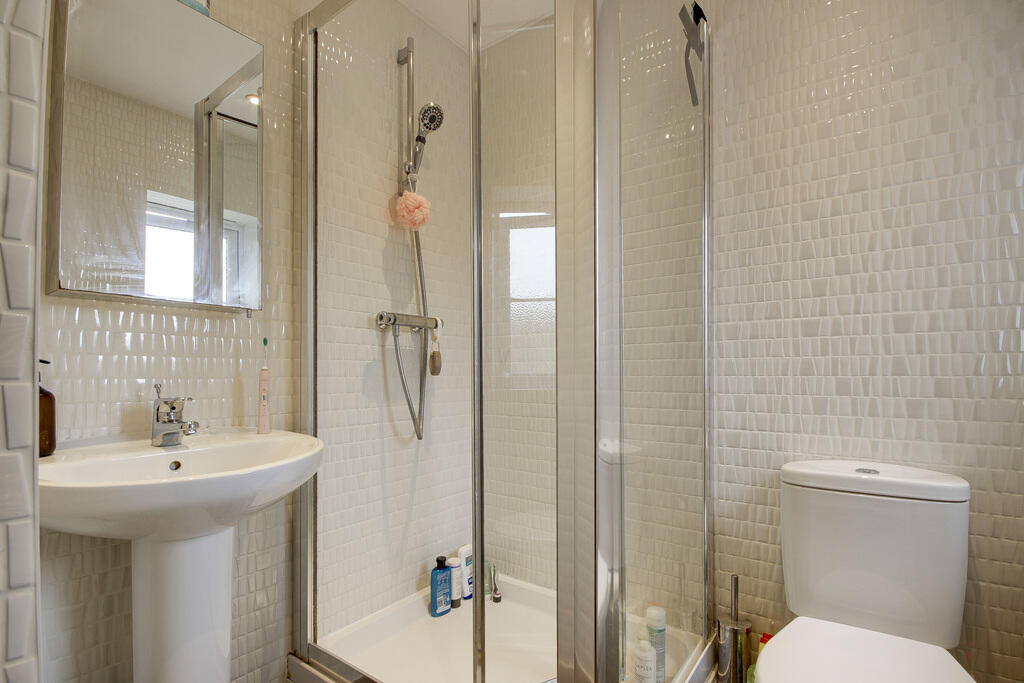 Additional image 9 of Waratah Drive, Chislehurst BR7