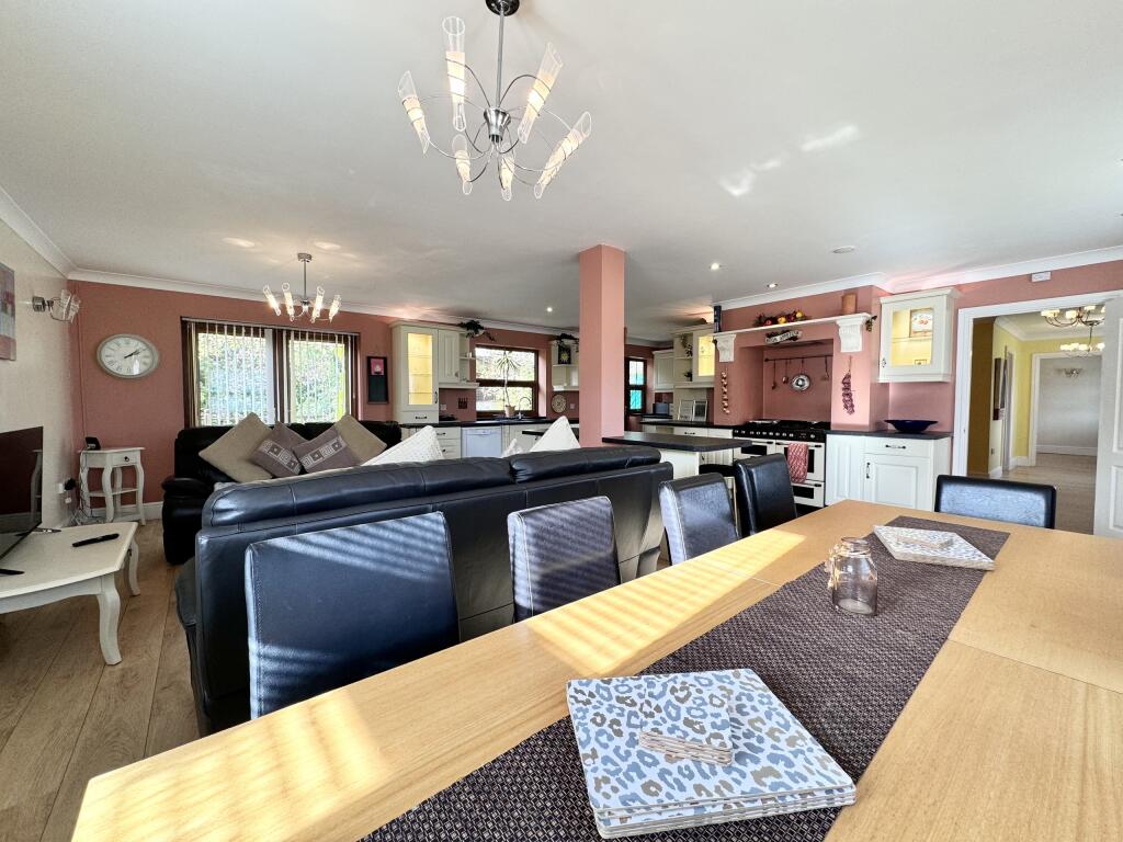 Additional image 6 of La Cala, Pontpren, Penderyn, Aberdare, South Glamorgan