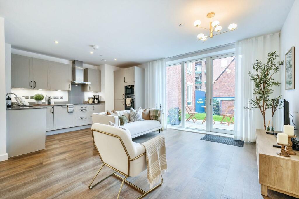 Additional image 4 of Glade House, The Wyldewoods, Great Boughton, Chester