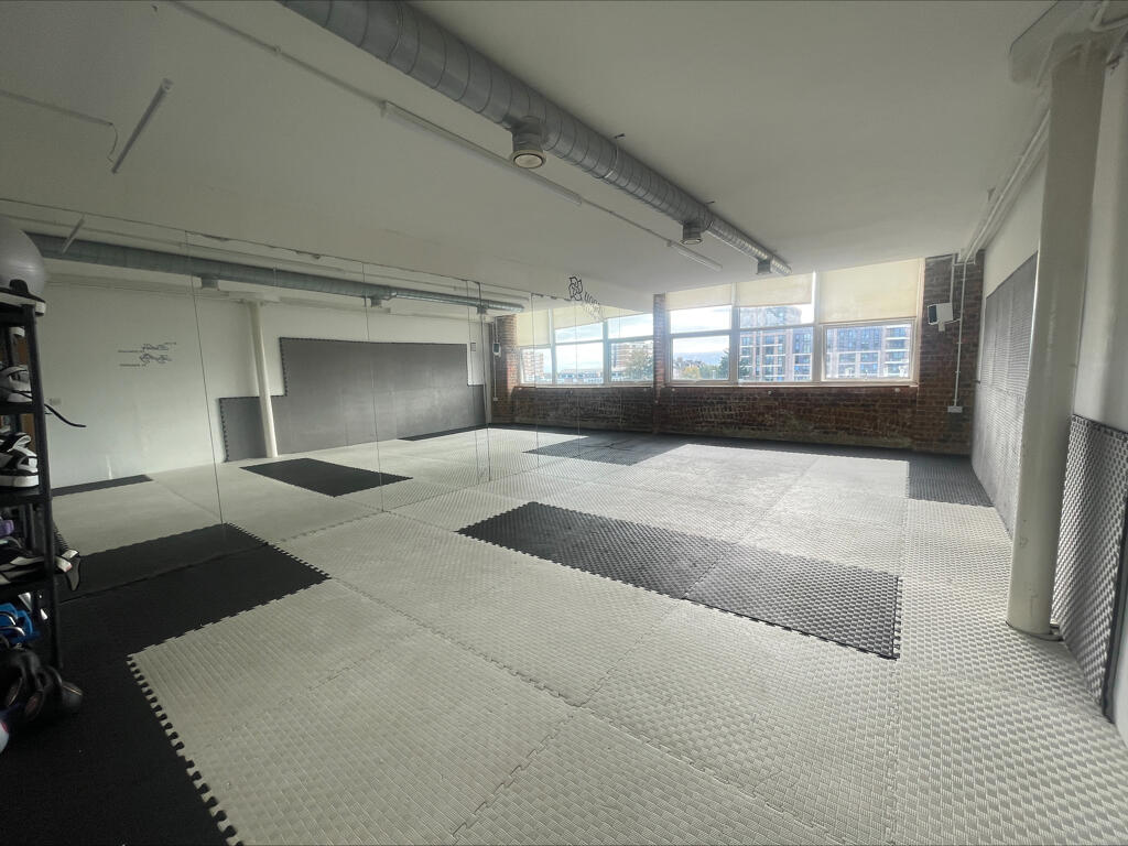 Additional image 6 of Unit 9 Hove Business Centre, Fonthill Road, Hove, East Sussex, BN3 6HA