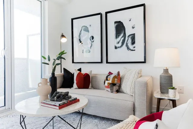 Additional image 3 of 138 Downes St Unit 1706